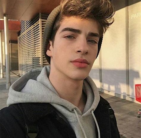 30 male selfie|101,000+ Man Selfie Pictures .